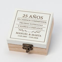 Caja madera 25 aniversario personalizada 8x4x8cm.