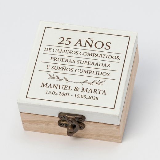 Caja madera 25 aniversario personalizada 8x4x8cm.