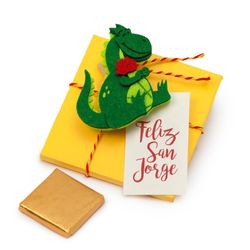 Caja pinza Dragón San Jorge 4 nap tarjeta incluida