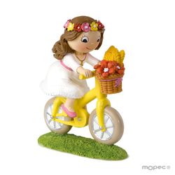 Figura pastel niña Comunión en bici (13,5cm) de Mopec