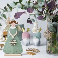 Gnomo gorro verde y rosa surtido, min.4 12,5 cm