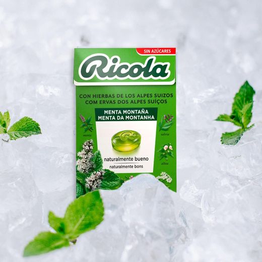 Ricola – Menta di Montagna, Caramelle Dure, Rinfresca e Lenisce la Gola e le Vie Respiratorie, con Estratto di Menta, 13 Erbe Svizzere e Oli Essenziali, Senza Zucchero, con Dolcificante - Scatola da 50 g