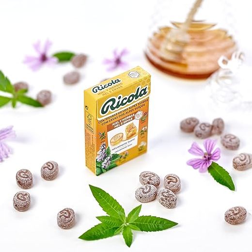 Ricola Honig & Kräuter Bonbons, Erfrischt und beruhigt Hals und Atemwege, mit Honig und Menthol, 13 Schweizer Kräutern und ätherischen Ölen – 50g Box
